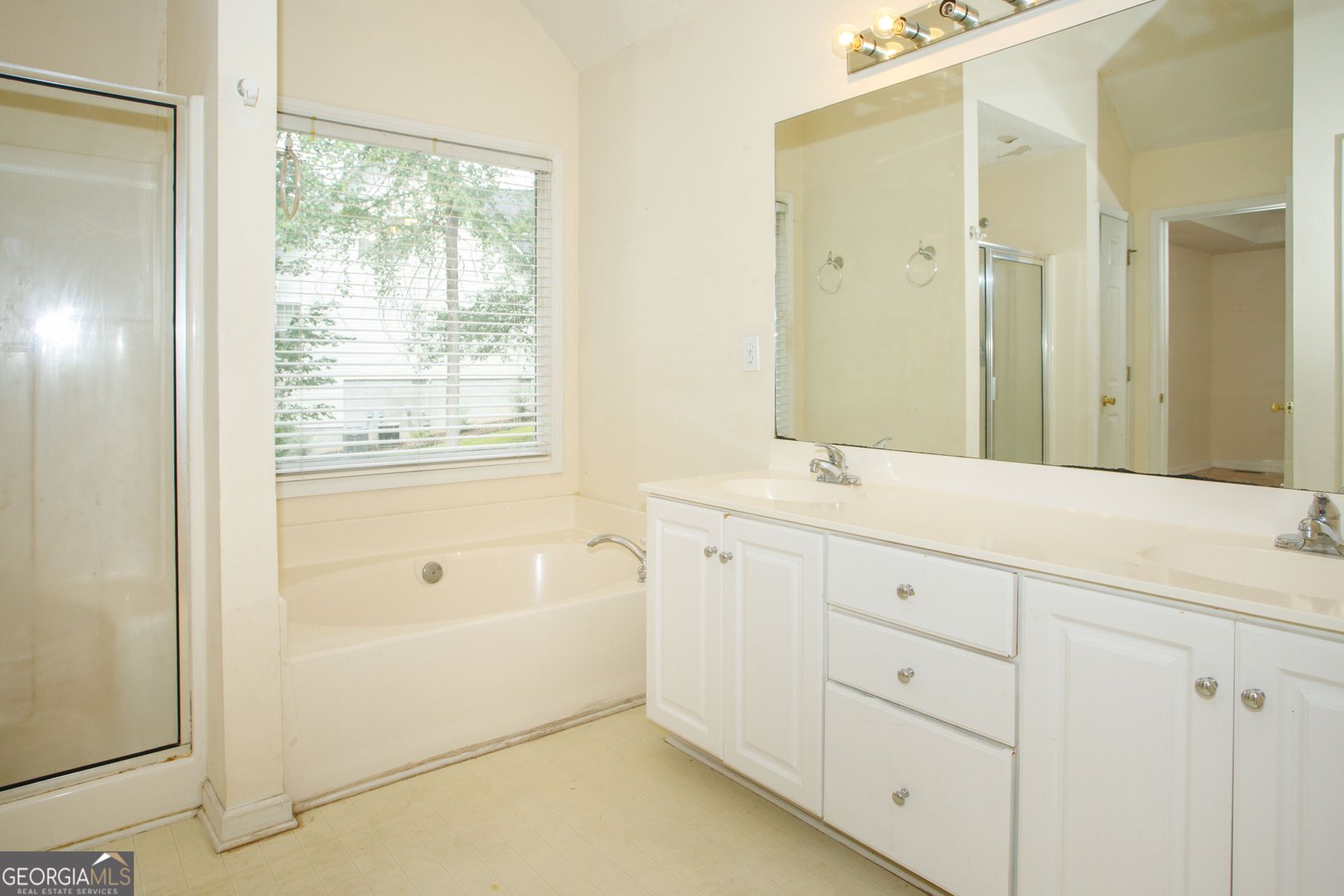 217 Amalie Drive Macon - 19
