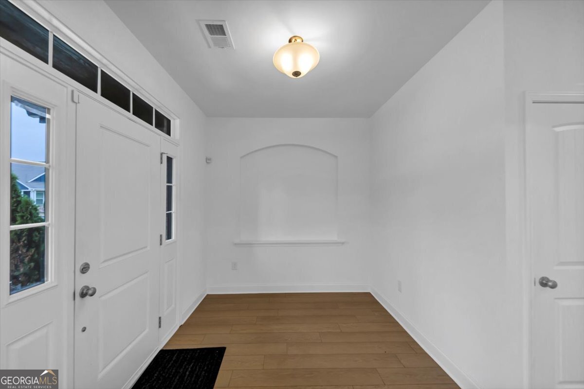 612 Michigan Circle Hoschton - 6