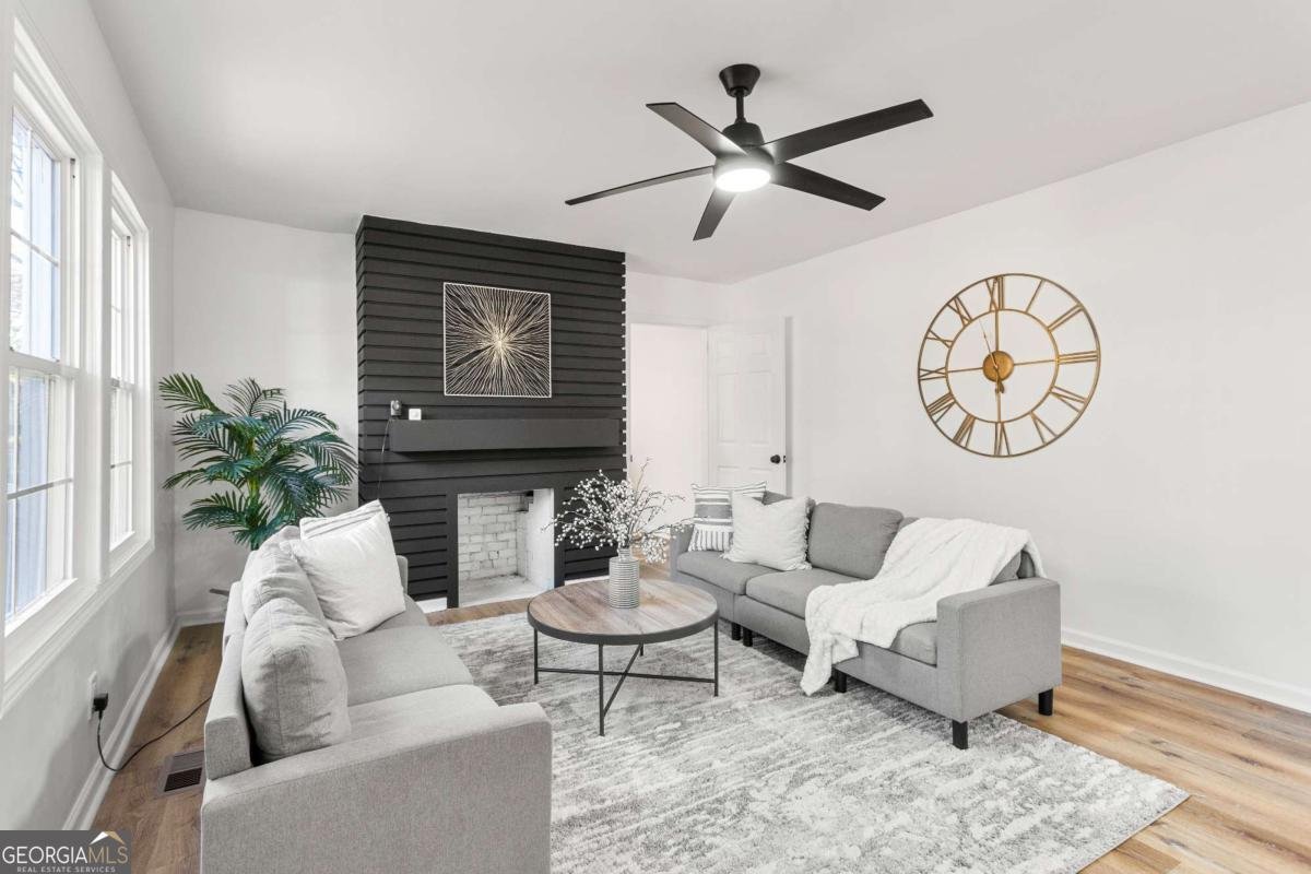 1349 Lockhaven Circle Atlanta - 3
