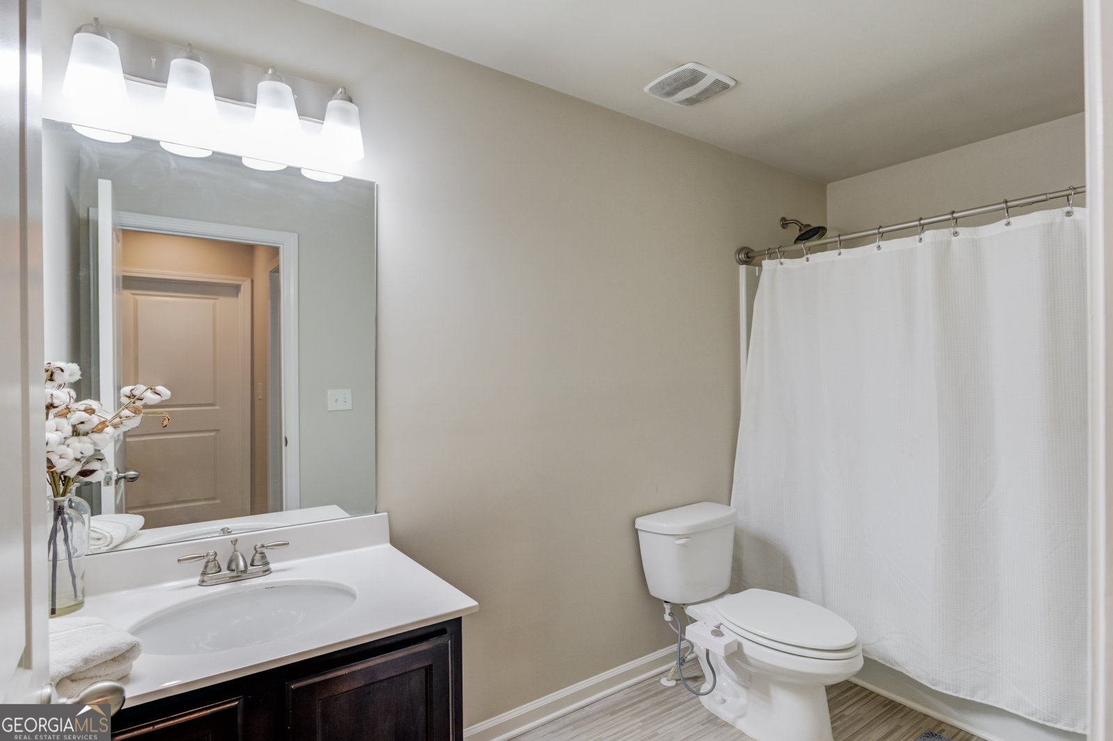 6841 Lancaster Crossing Flowery Branch - 29