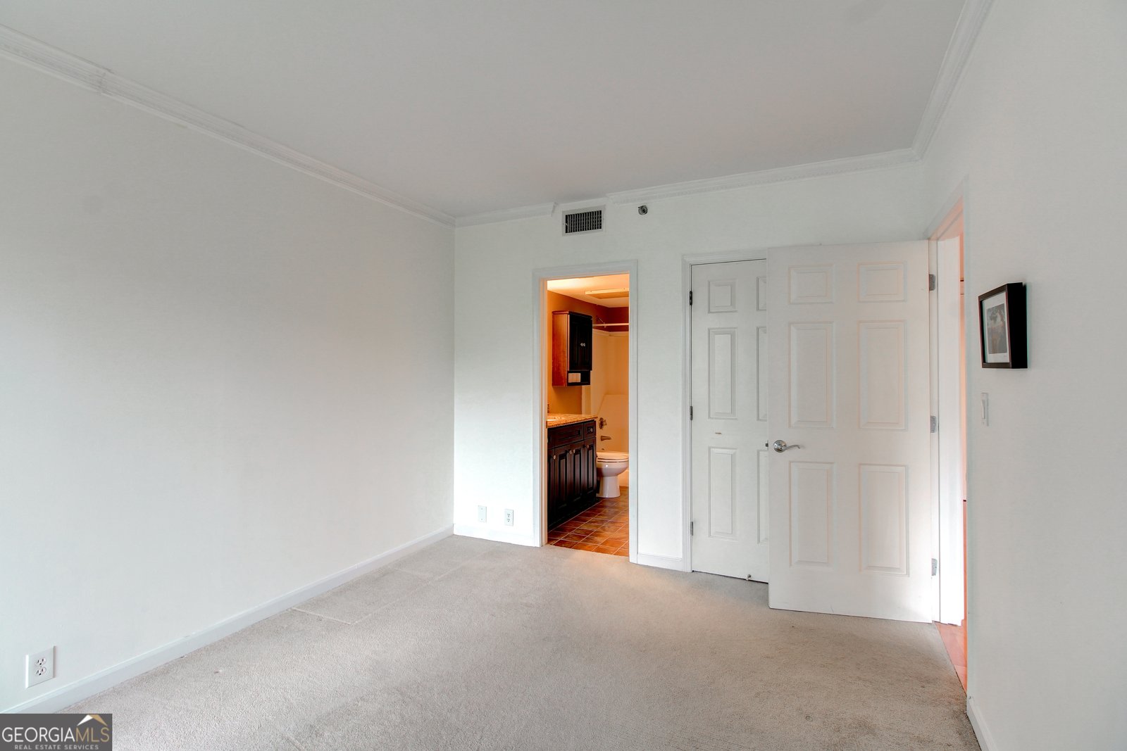 3481 Lakeside Drive Atlanta - 23