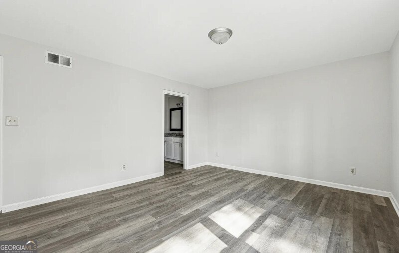 5368 Stafford Drive Lilburn - 11