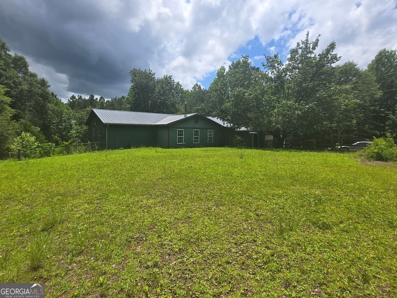 1048 SEALS Road Dallas - 2