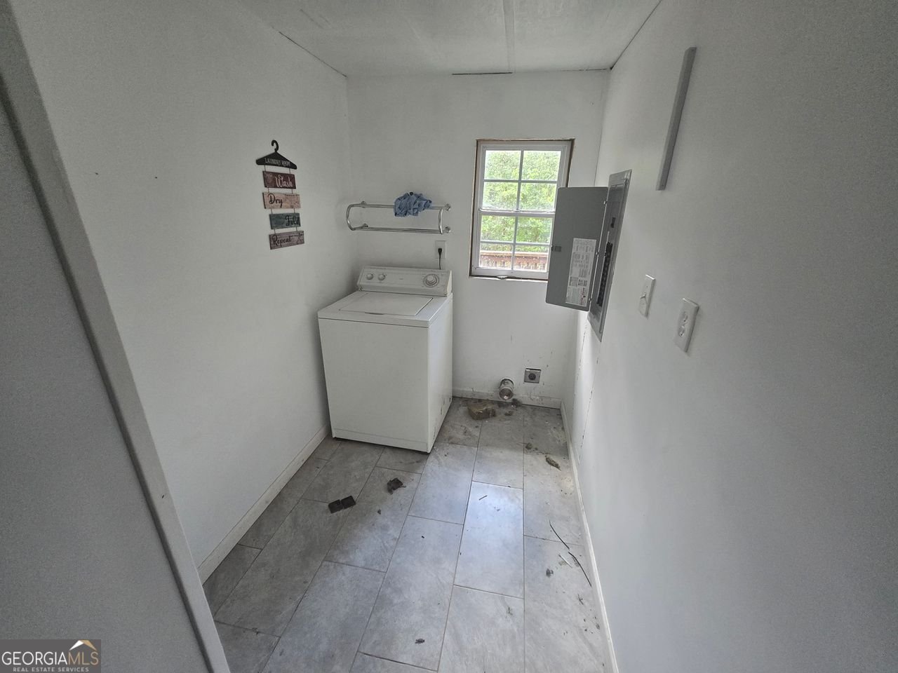 1048 SEALS Road Dallas - 6