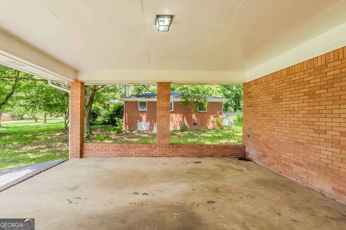 4447 Ben Hill Road Lithia Springs - 25