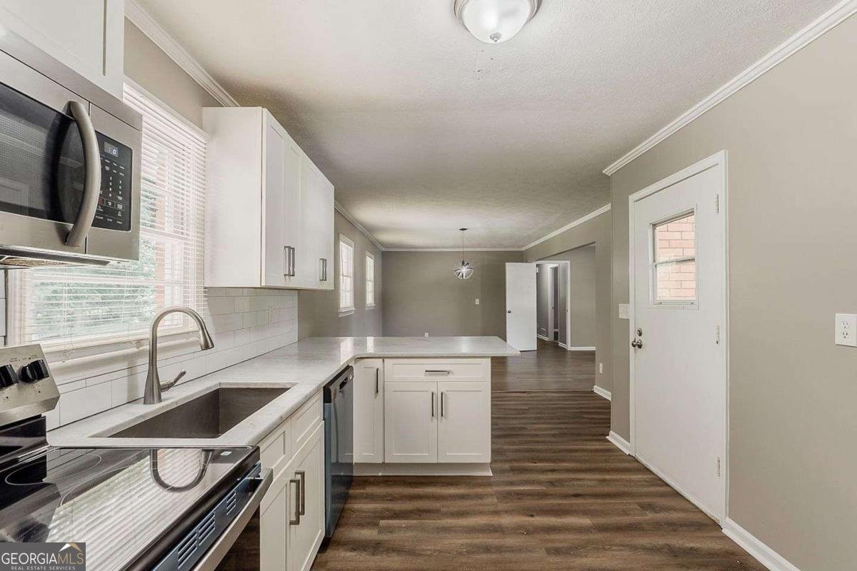 4447 Ben Hill Road Lithia Springs - 4