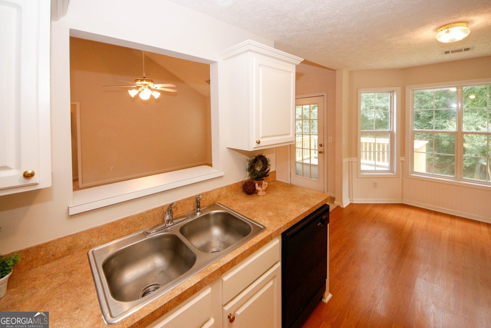 555 Flintlock Drive Dacula - 19
