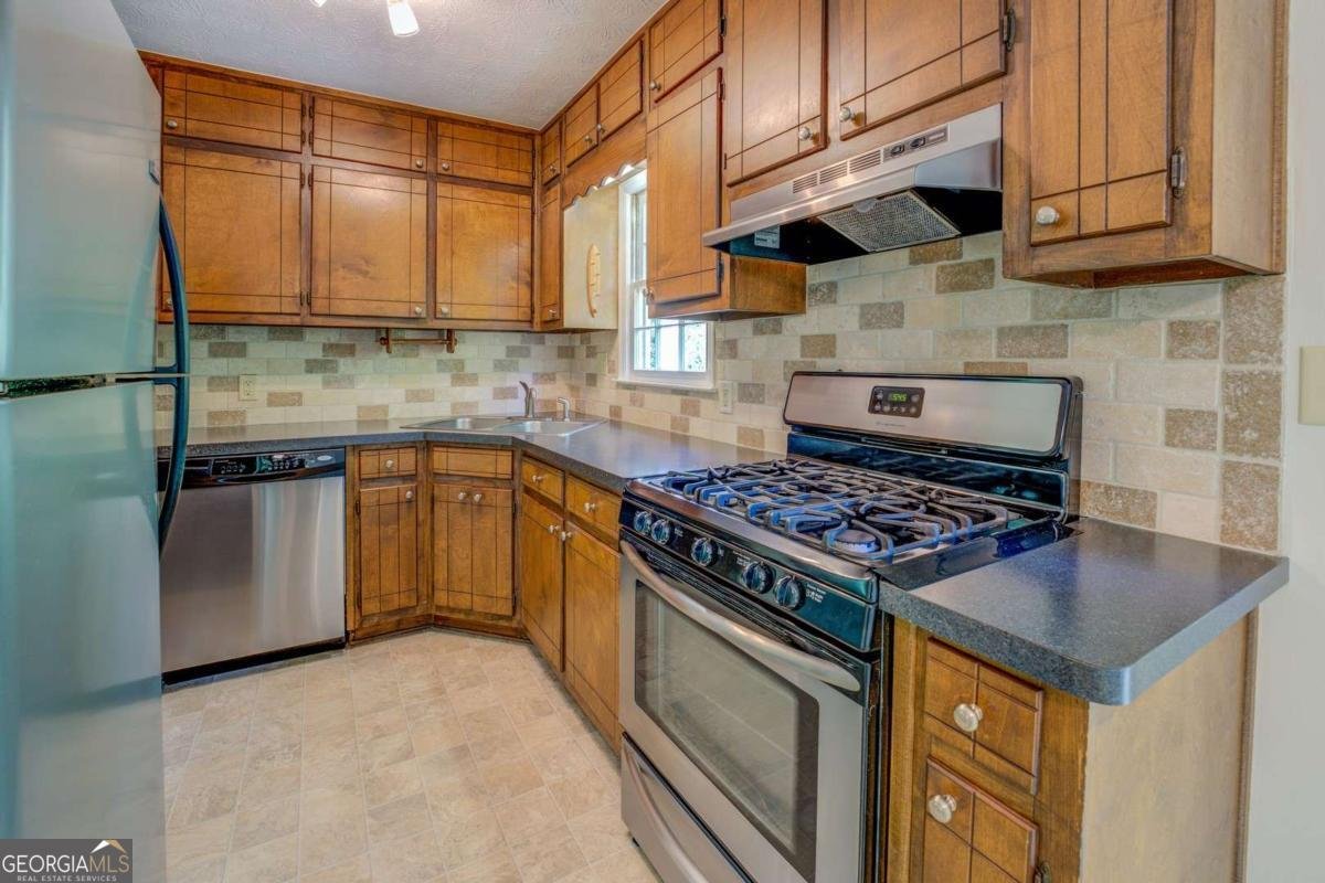 3957 Woodland Circle Conyers - 11