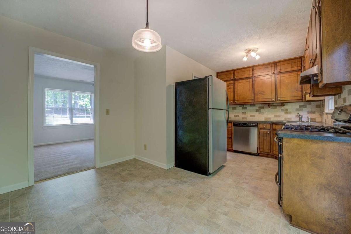 3957 Woodland Circle Conyers - 9