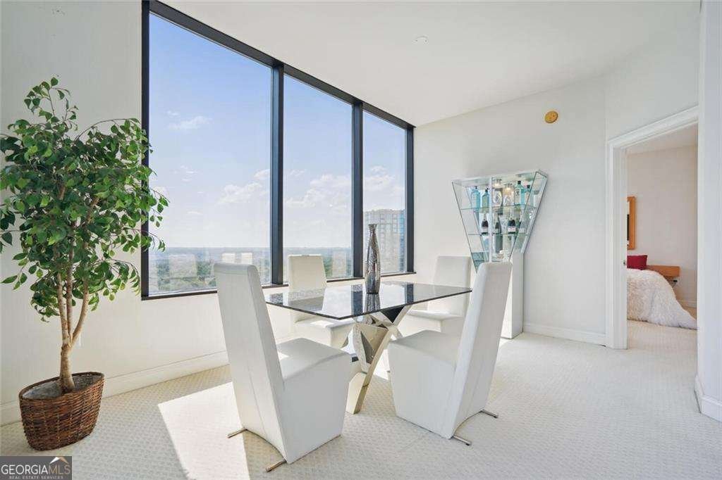 2828 Peachtree Road Atlanta - 16