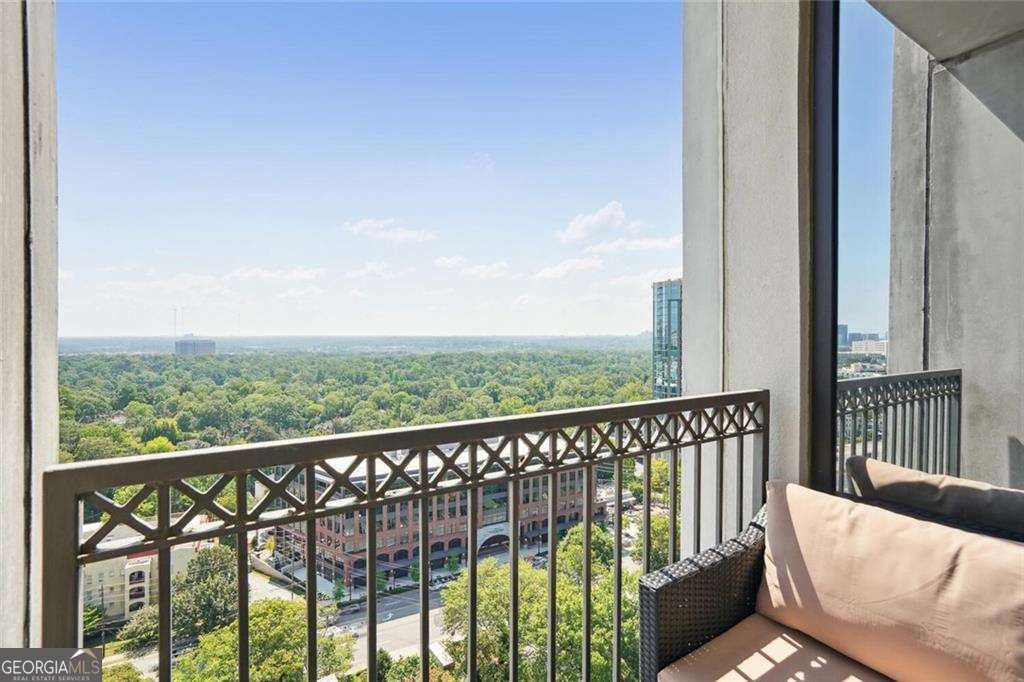 2828 Peachtree Road Atlanta - 18