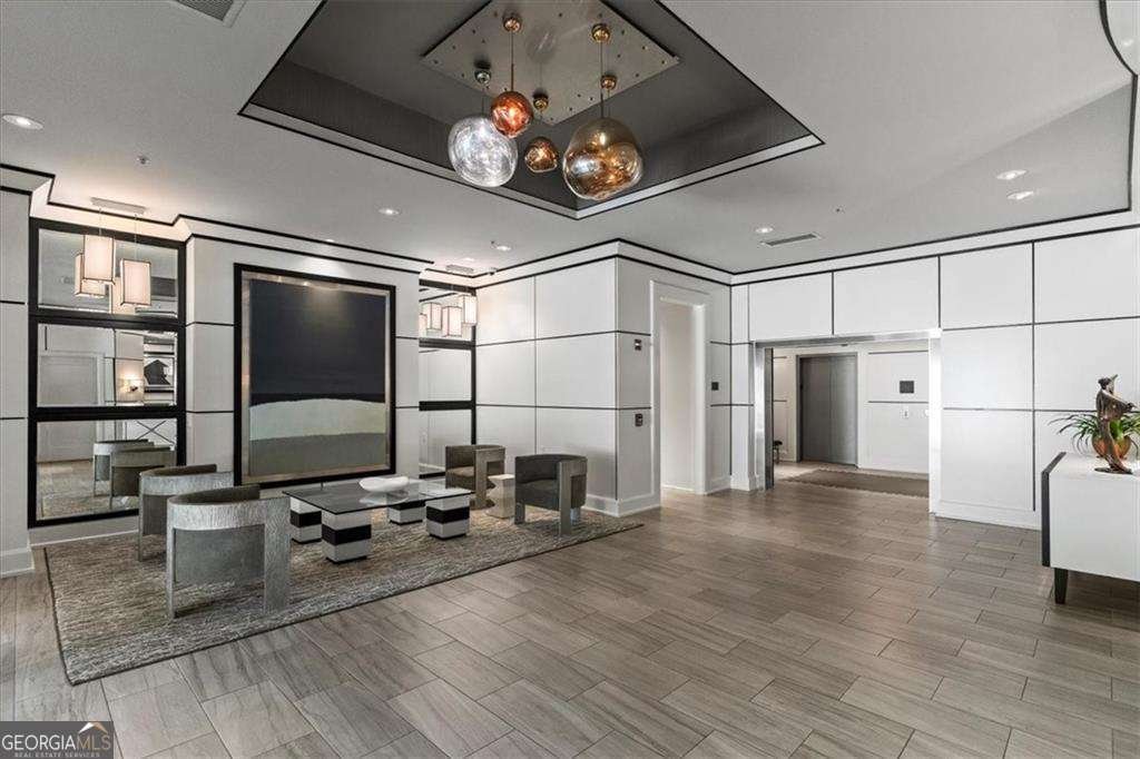2828 Peachtree Road Atlanta - 28