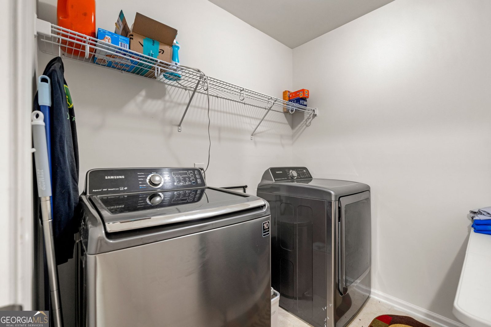 305 HIDDEN CREEK Lane Canton - 26