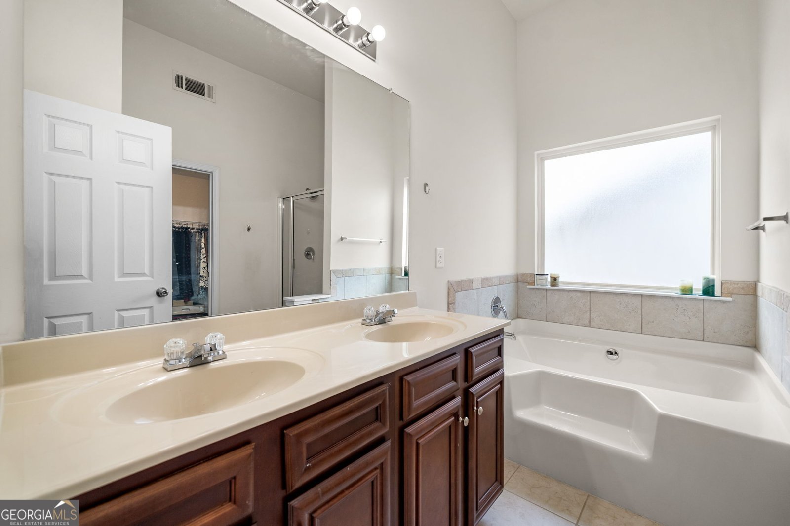 305 HIDDEN CREEK Lane Canton - 32