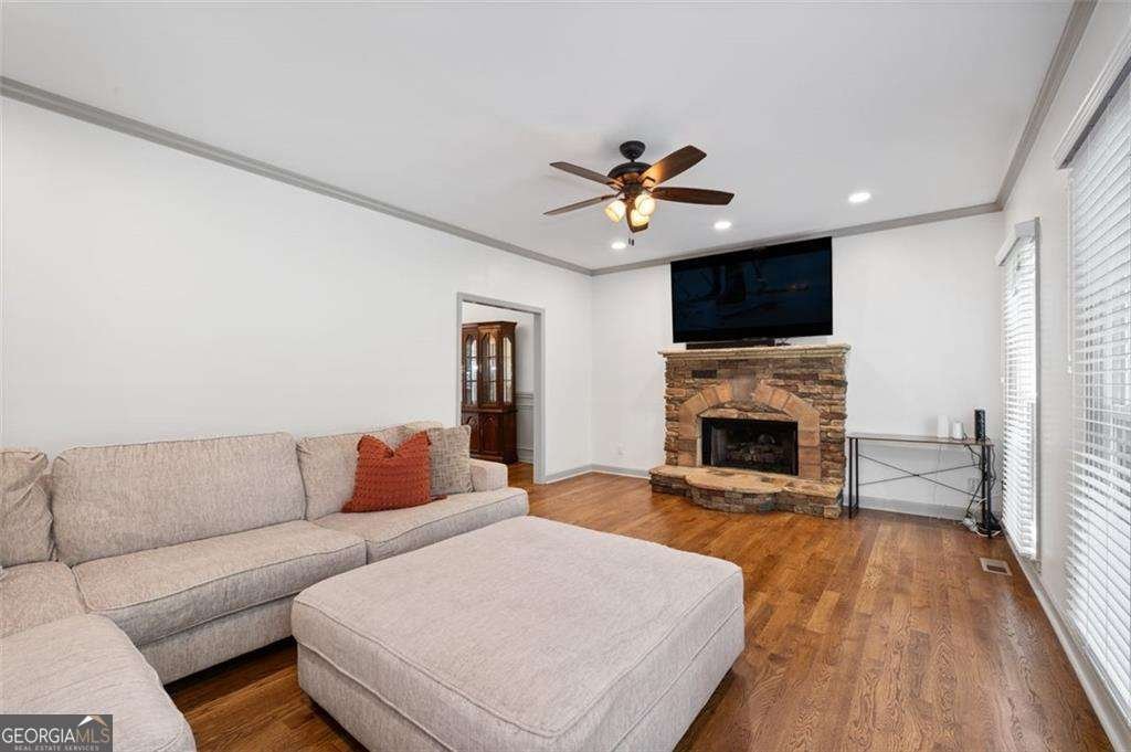 3511 Stone Cliff Way Woodstock - 11
