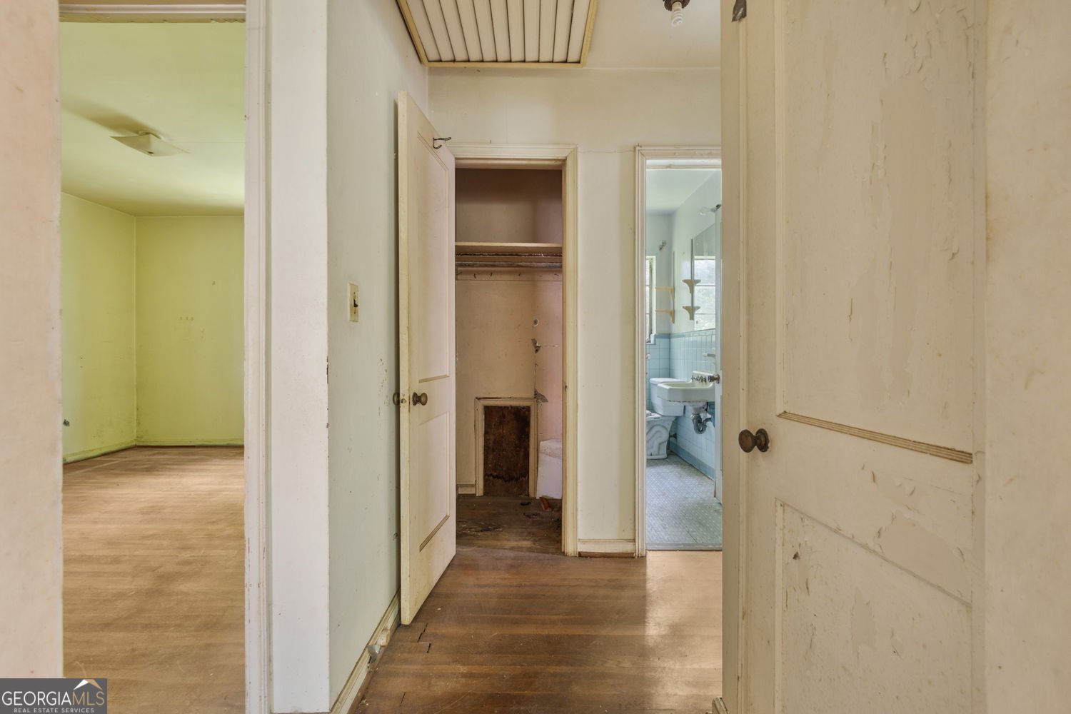 1143 Westview Drive Atlanta - 18