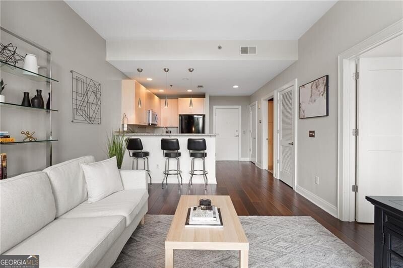 905 Juniper Street Atlanta - 9