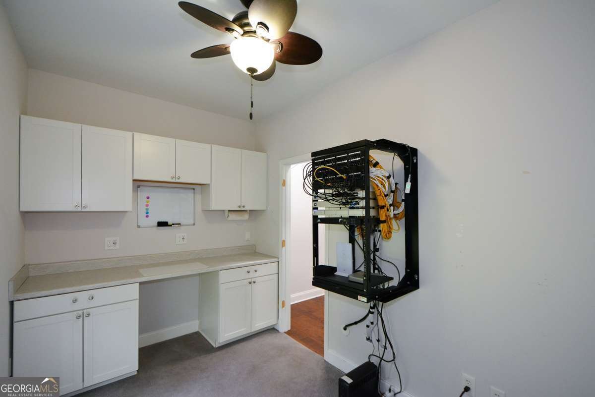 188 A Macedonia Road White - 16