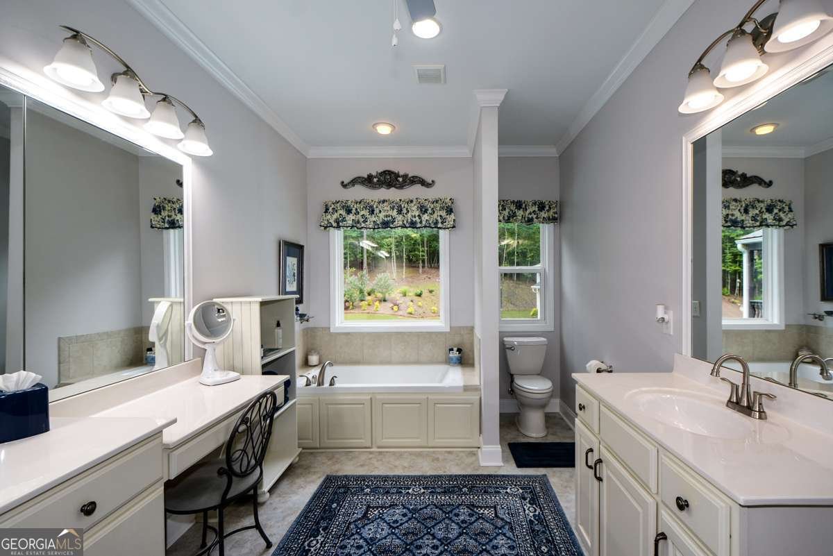 188 A Macedonia Road White - 22