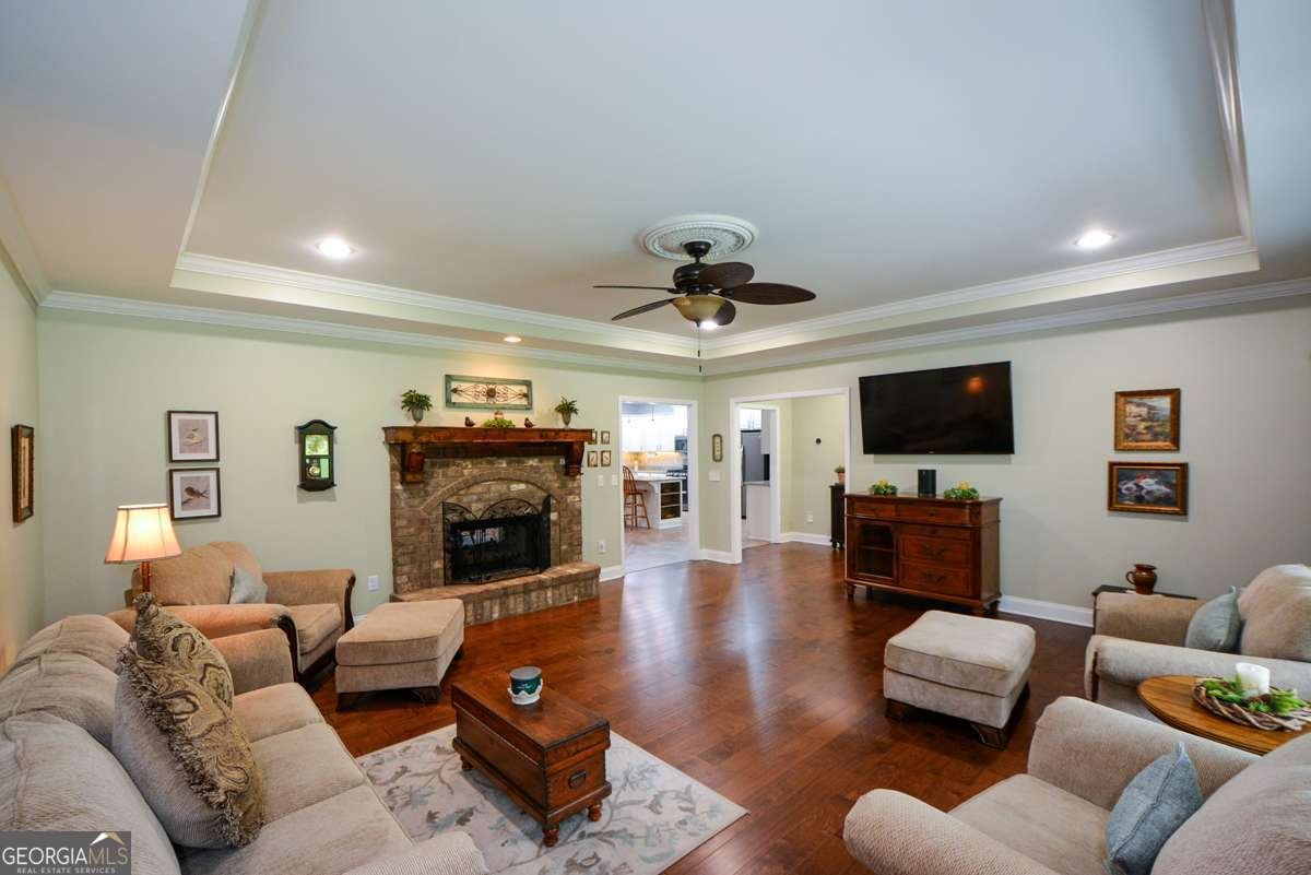 188 A Macedonia Road White - 27