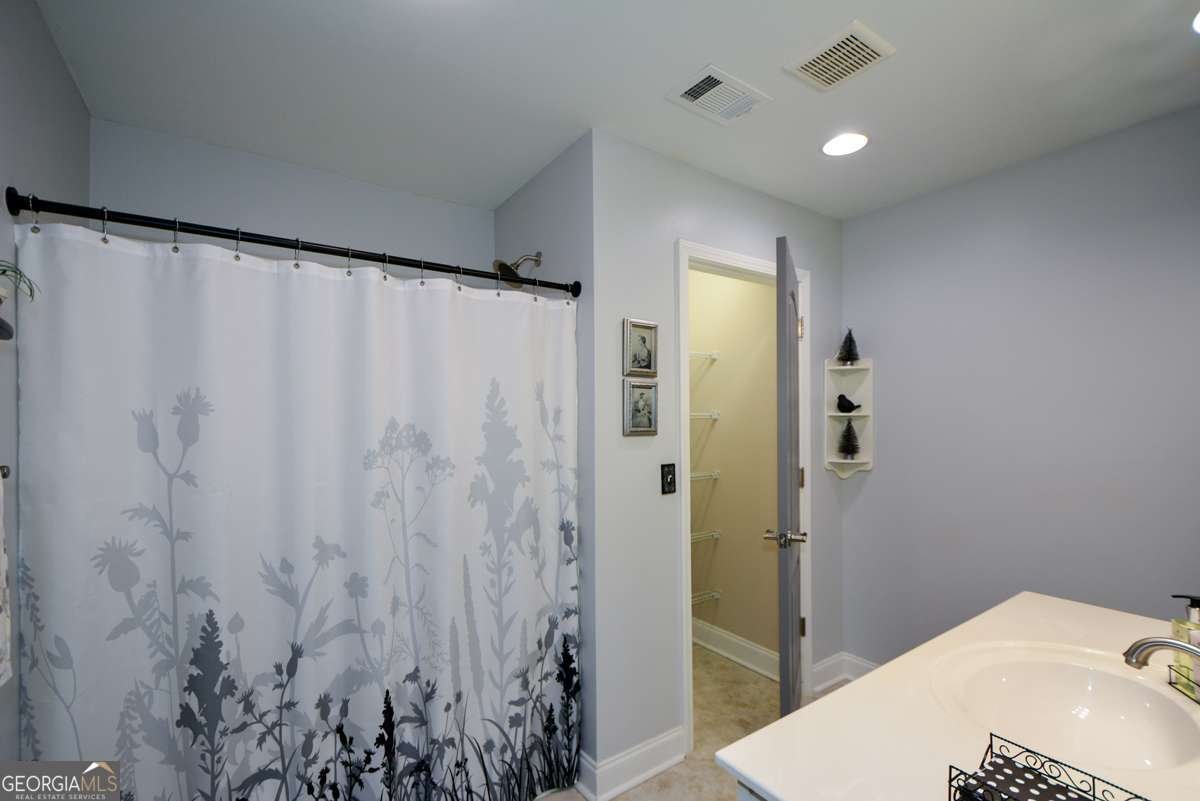 188 A Macedonia Road White - 49