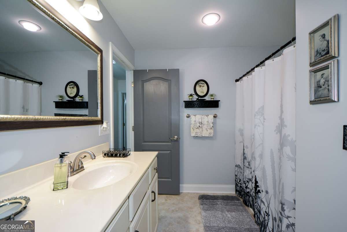 188 A Macedonia Road White - 50