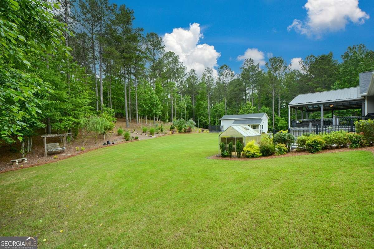 188 A Macedonia Road White - 63