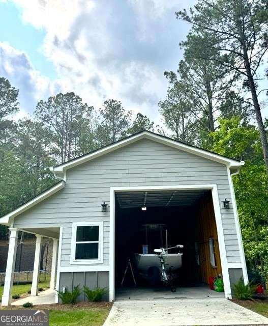 188 A Macedonia Road White - 71