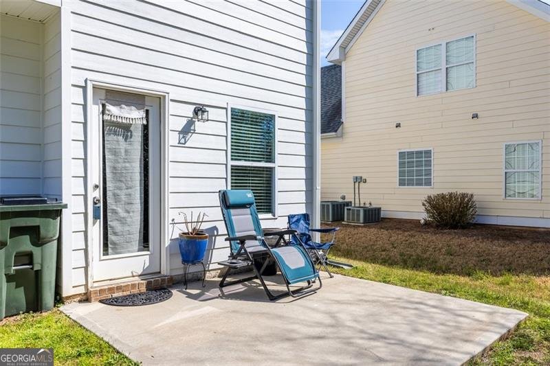 9122 GOLFVIEW Circle Covington - 26