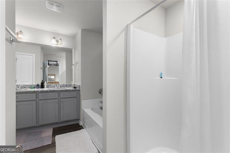 9122 GOLFVIEW Circle Covington - 9