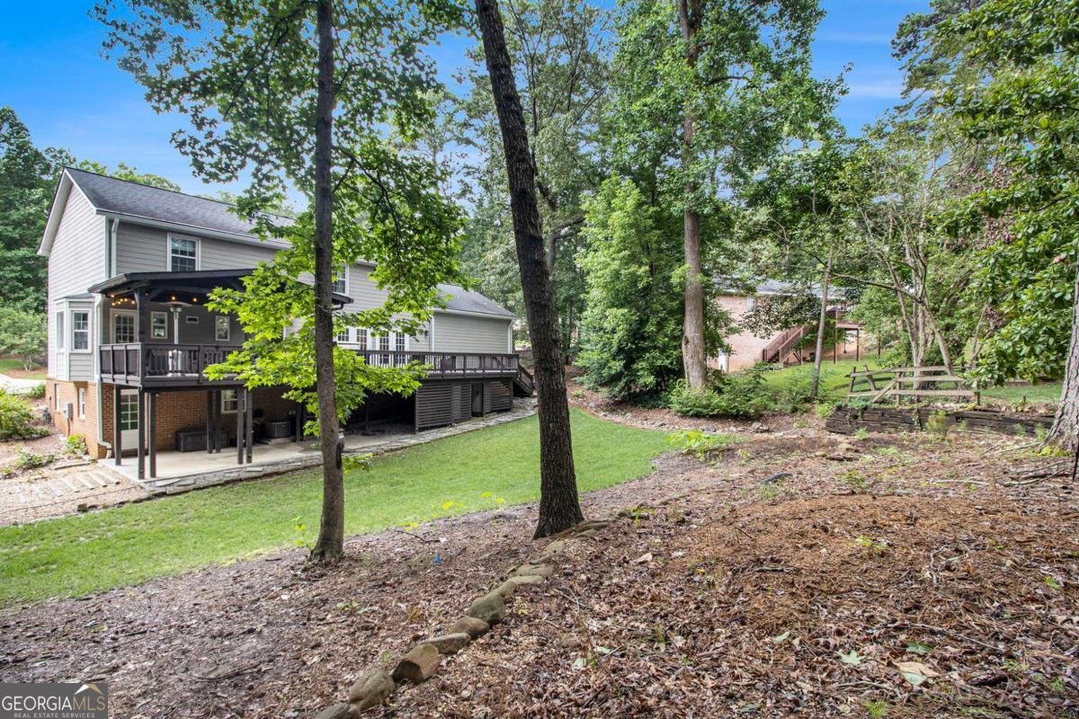 1379 Cambridge Court Brookhaven - 10