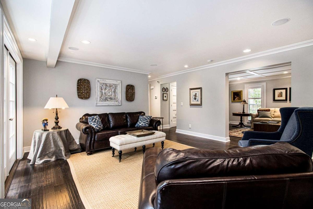 1379 Cambridge Court Brookhaven - 12