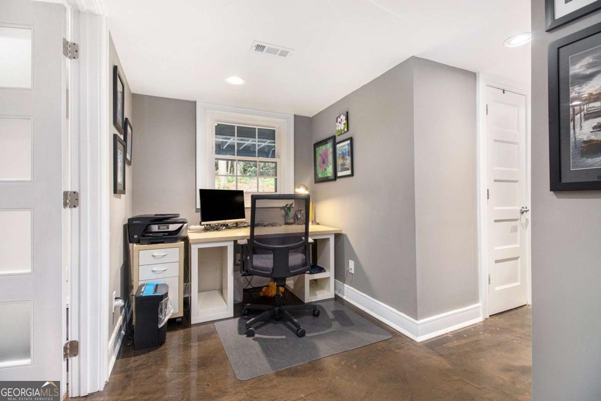 1379 Cambridge Court Brookhaven - 26