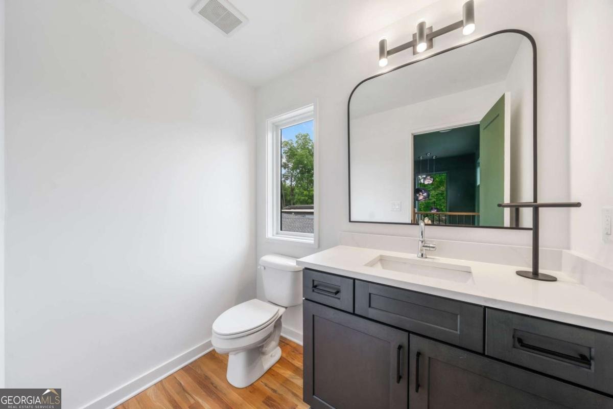 32 Walthall Street Atlanta - 34