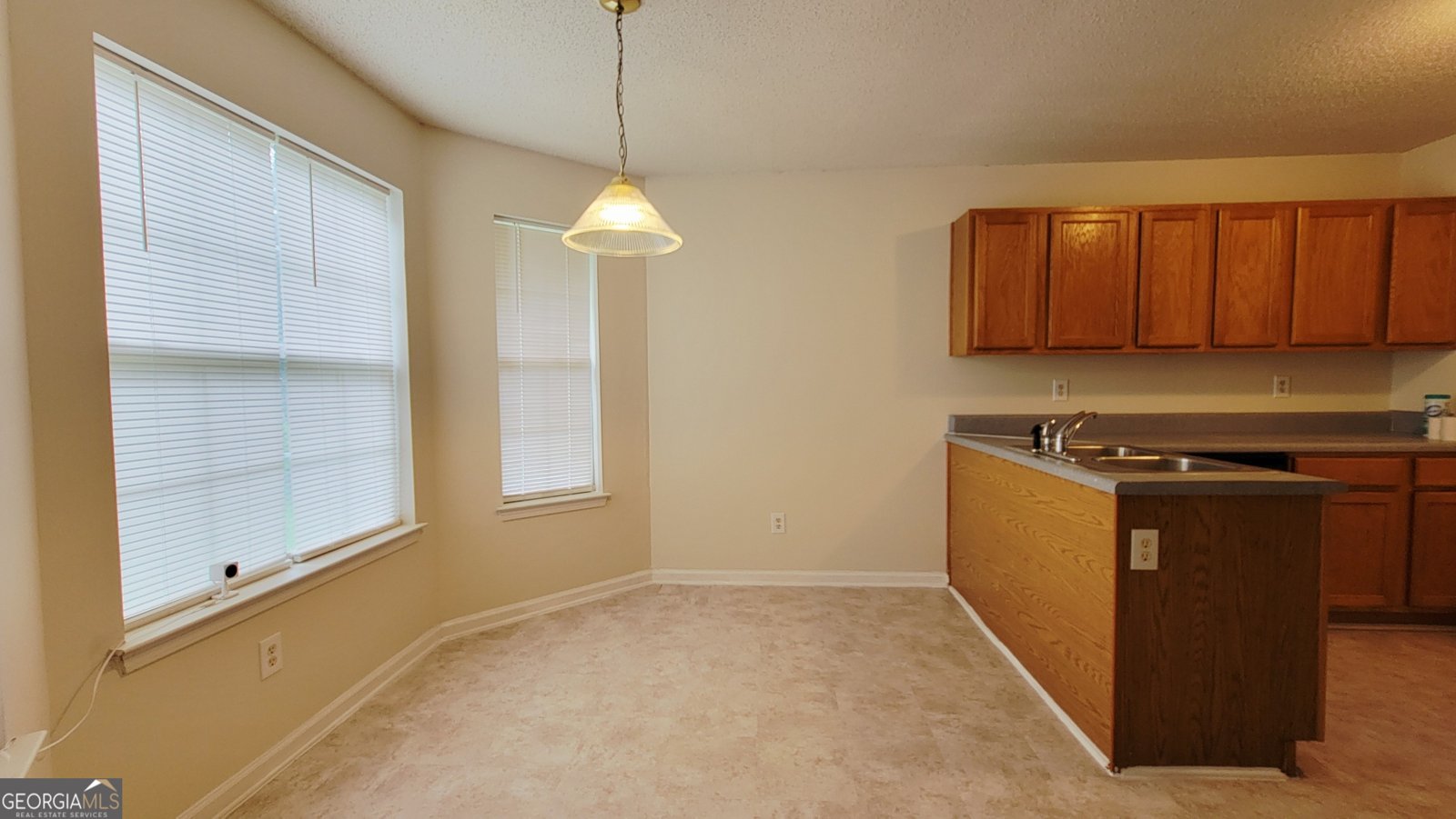 5502 Sapphire Circle Ellenwood - 16