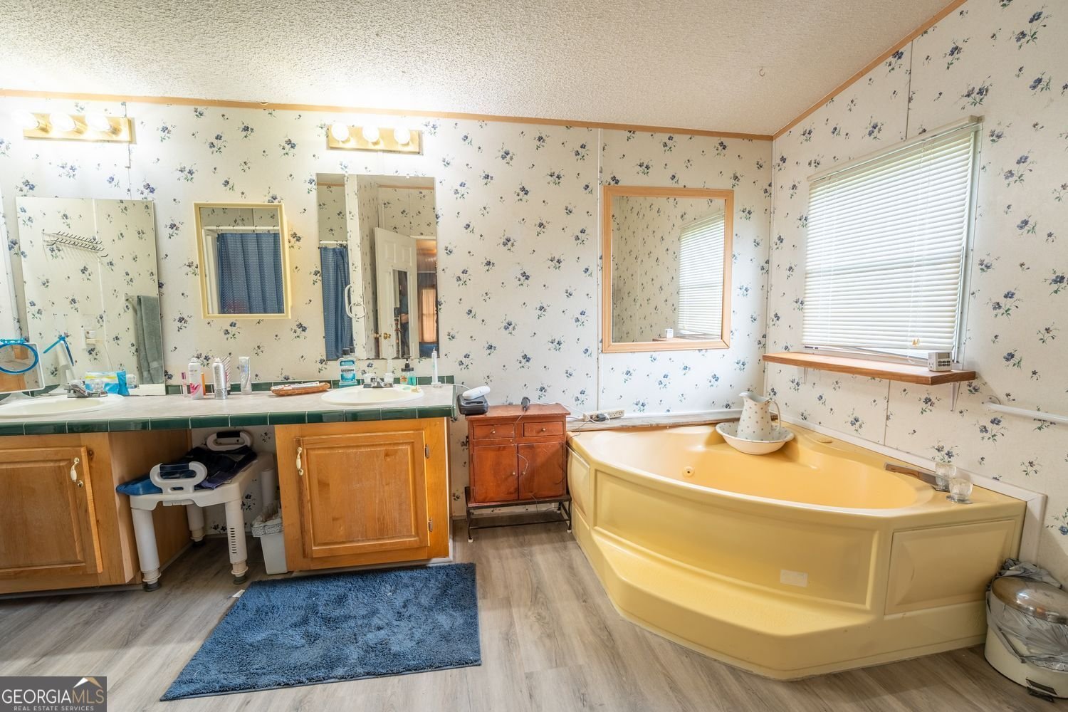 735 Hale Road Road Maysville - 19