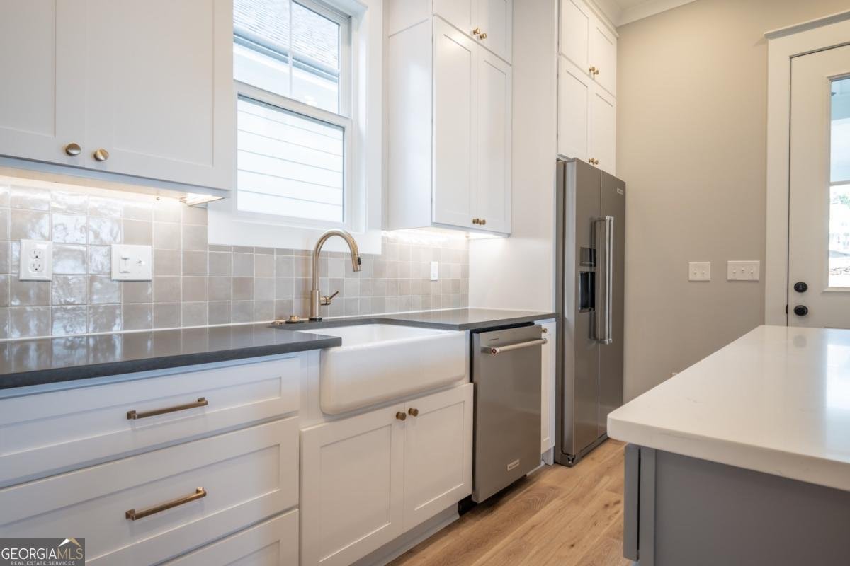 145 Holmes Avenue Athens - 1