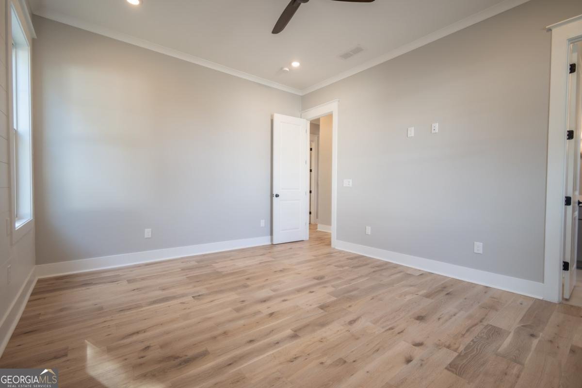 145 Holmes Avenue Athens - 11