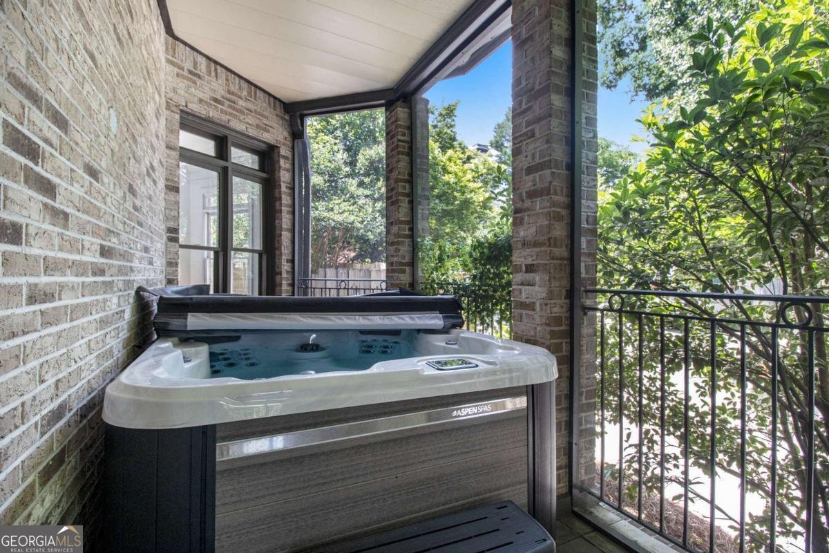 1260 Monroe Drive Atlanta - 43