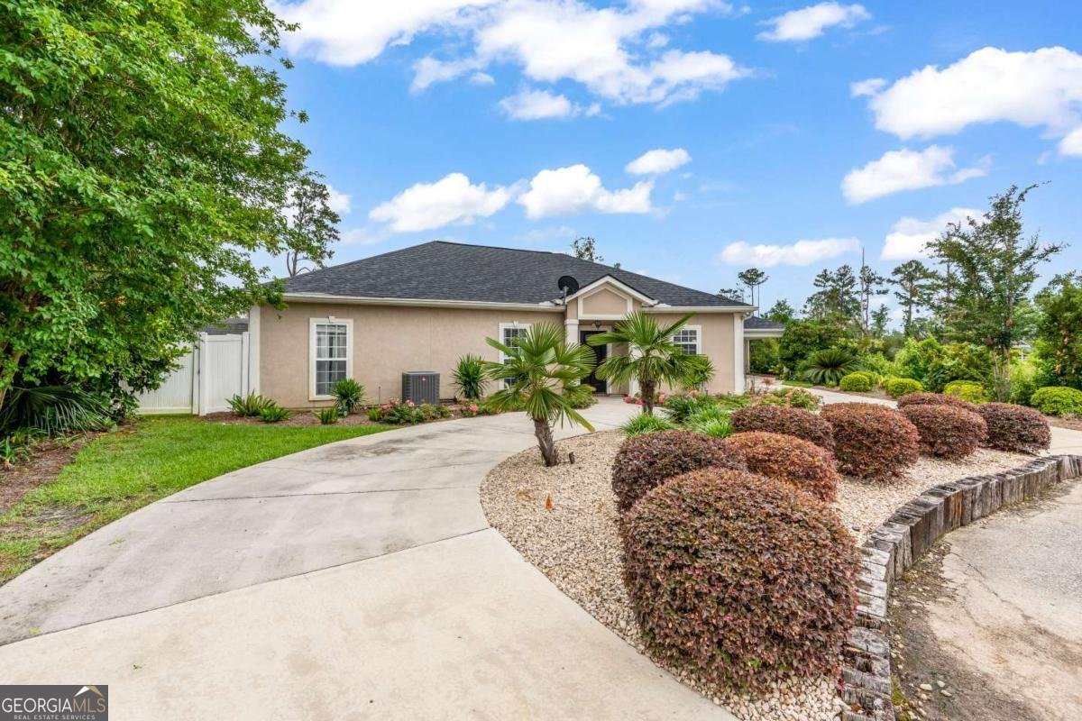 561 Sevilla Springs Circle Lake Park - 2