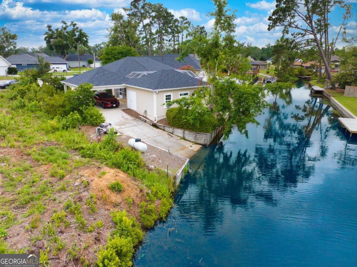 561 Sevilla Springs Circle Lake Park - 23