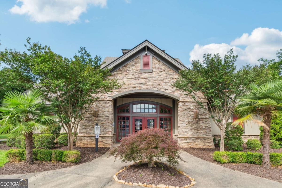 2130 EXECUTIVE Drive Duluth - 31