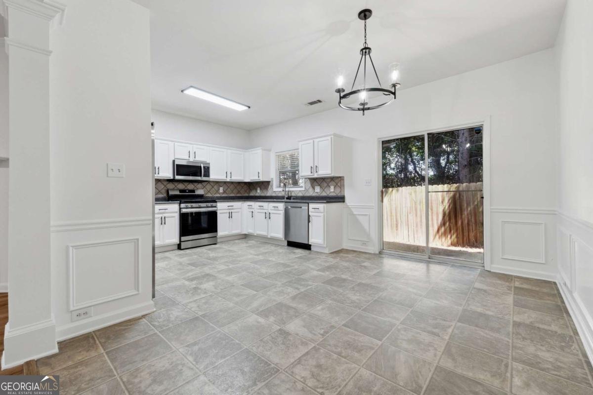 2130 EXECUTIVE Drive Duluth - 6