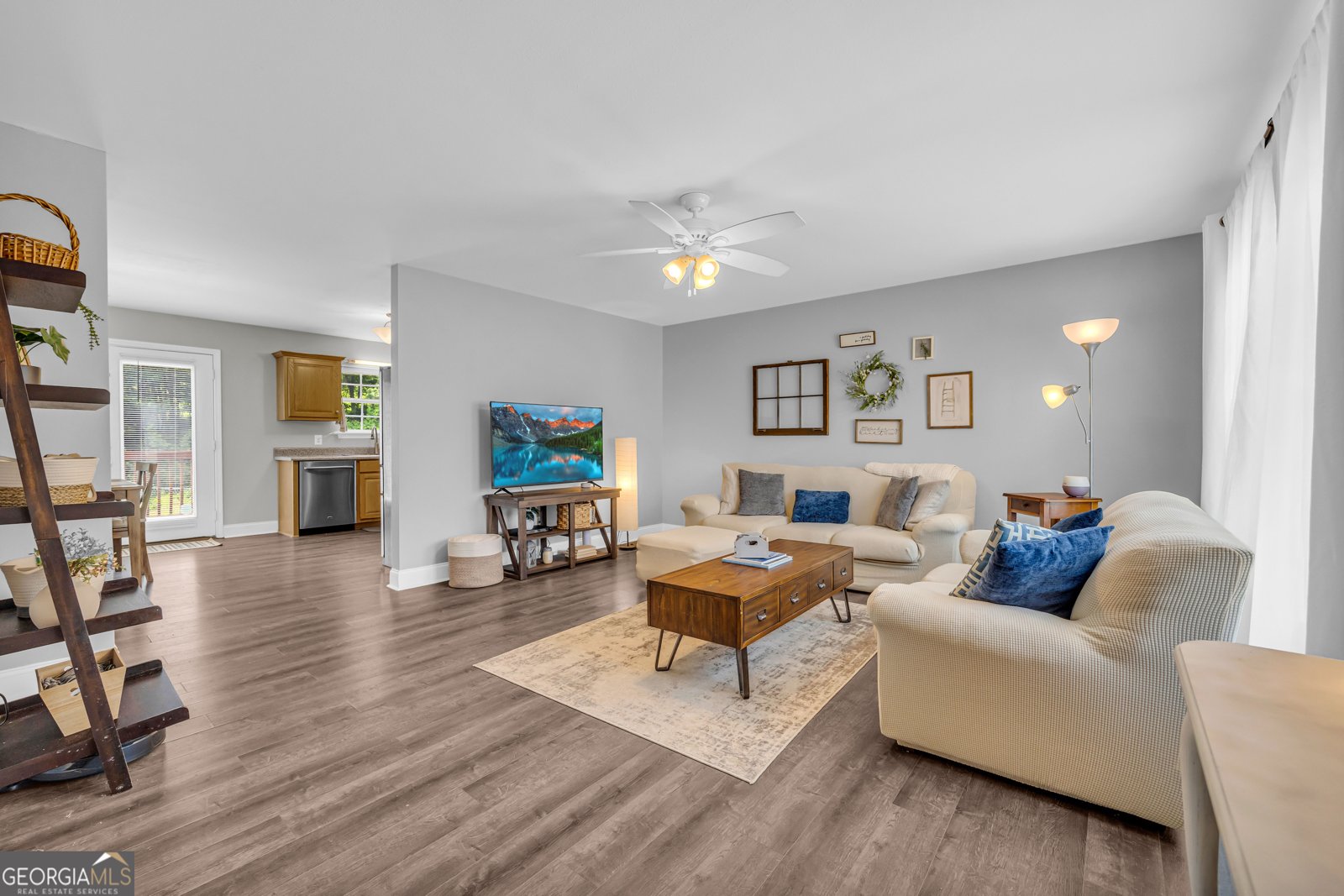 424 Head Street Cleveland - 12