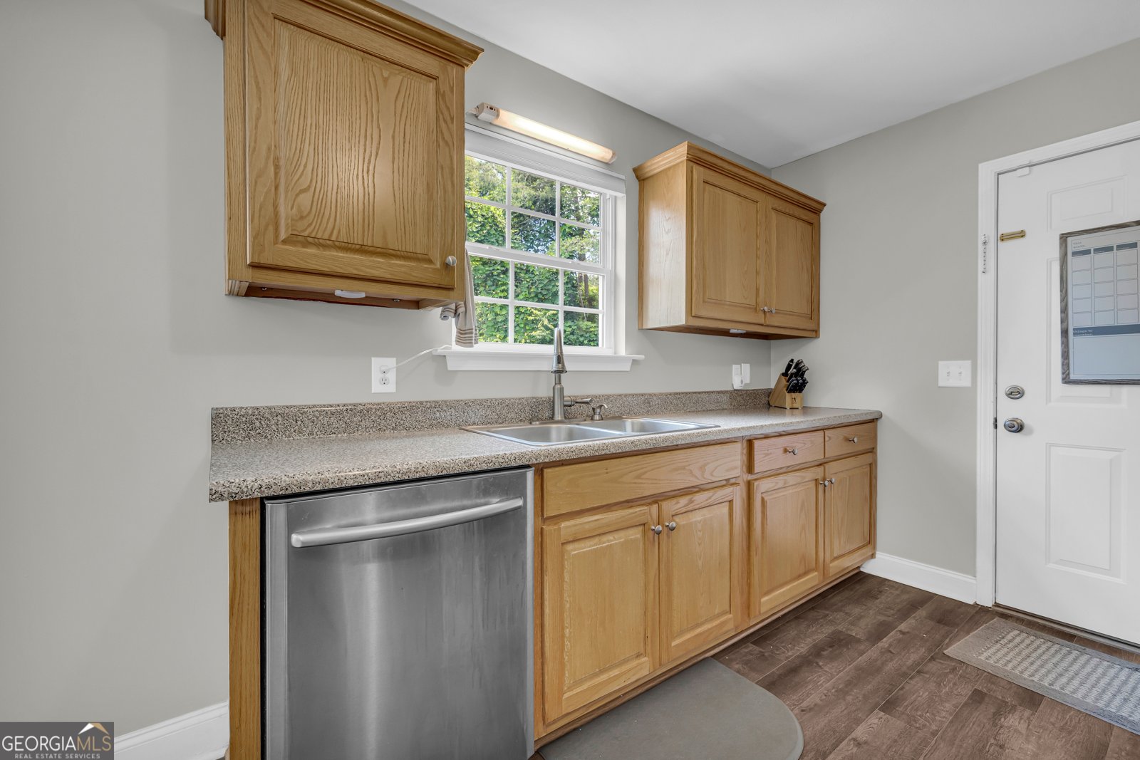 424 Head Street Cleveland - 17