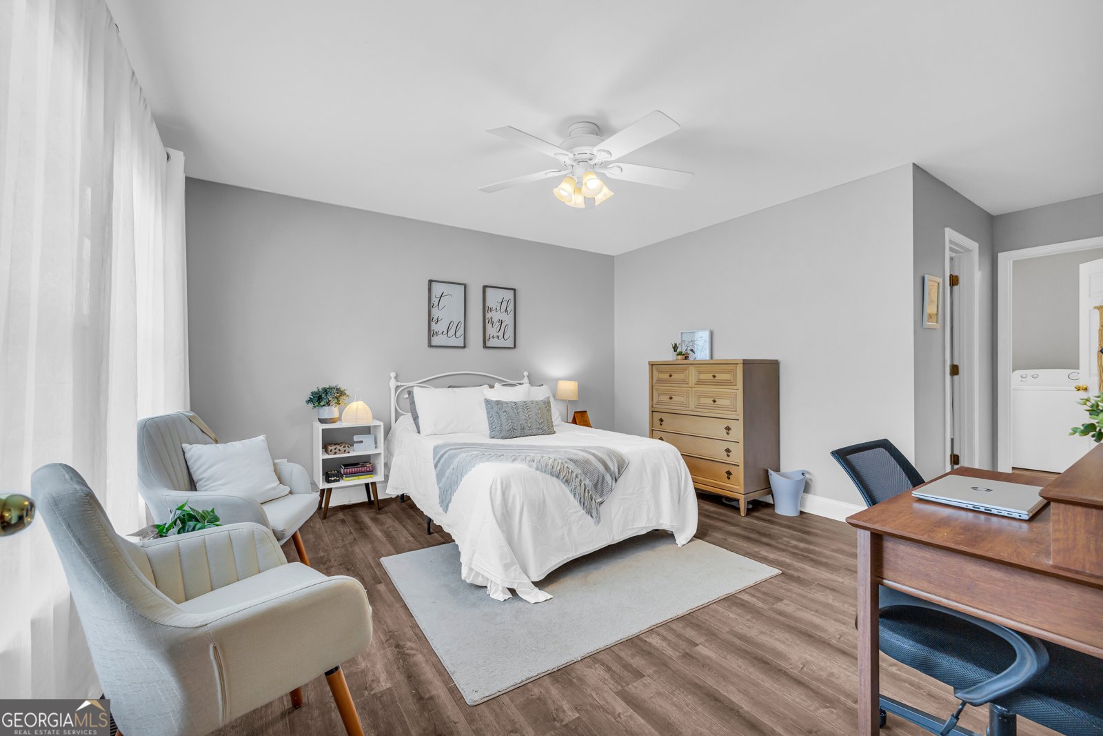 424 Head Street Cleveland - 25