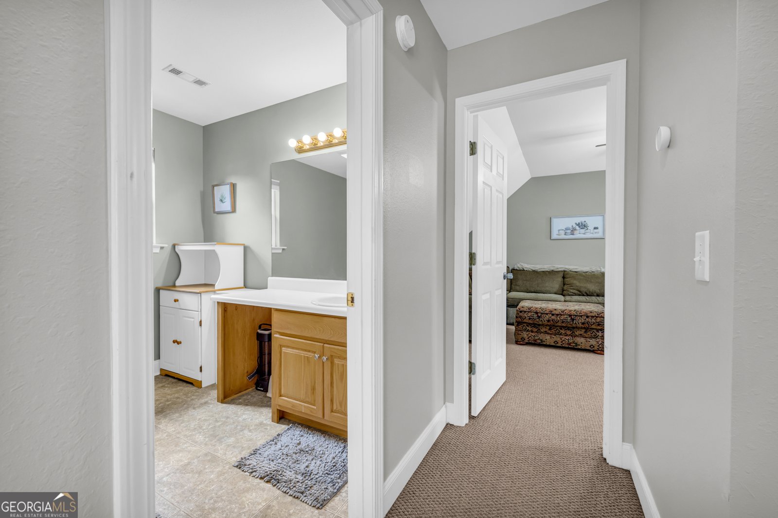 424 Head Street Cleveland - 34