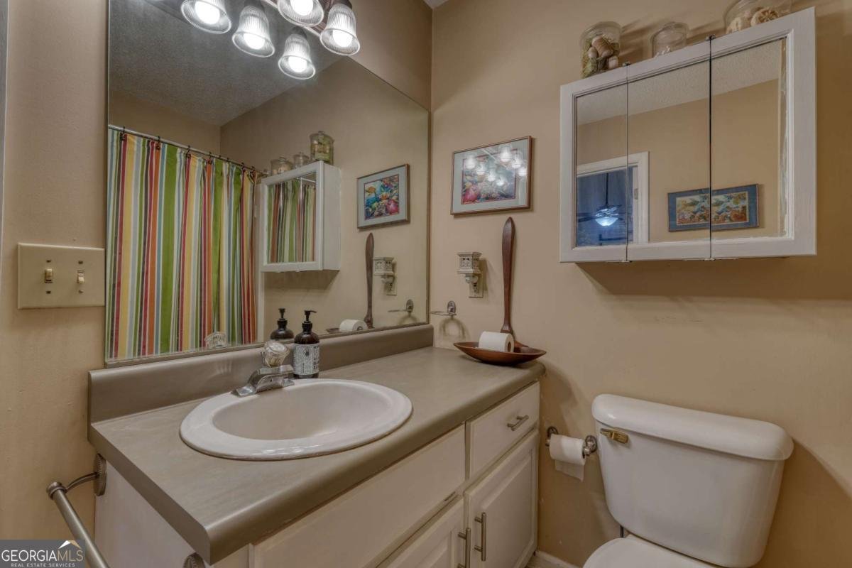 197 Kilpatrick Point Drive Hayesville - 23