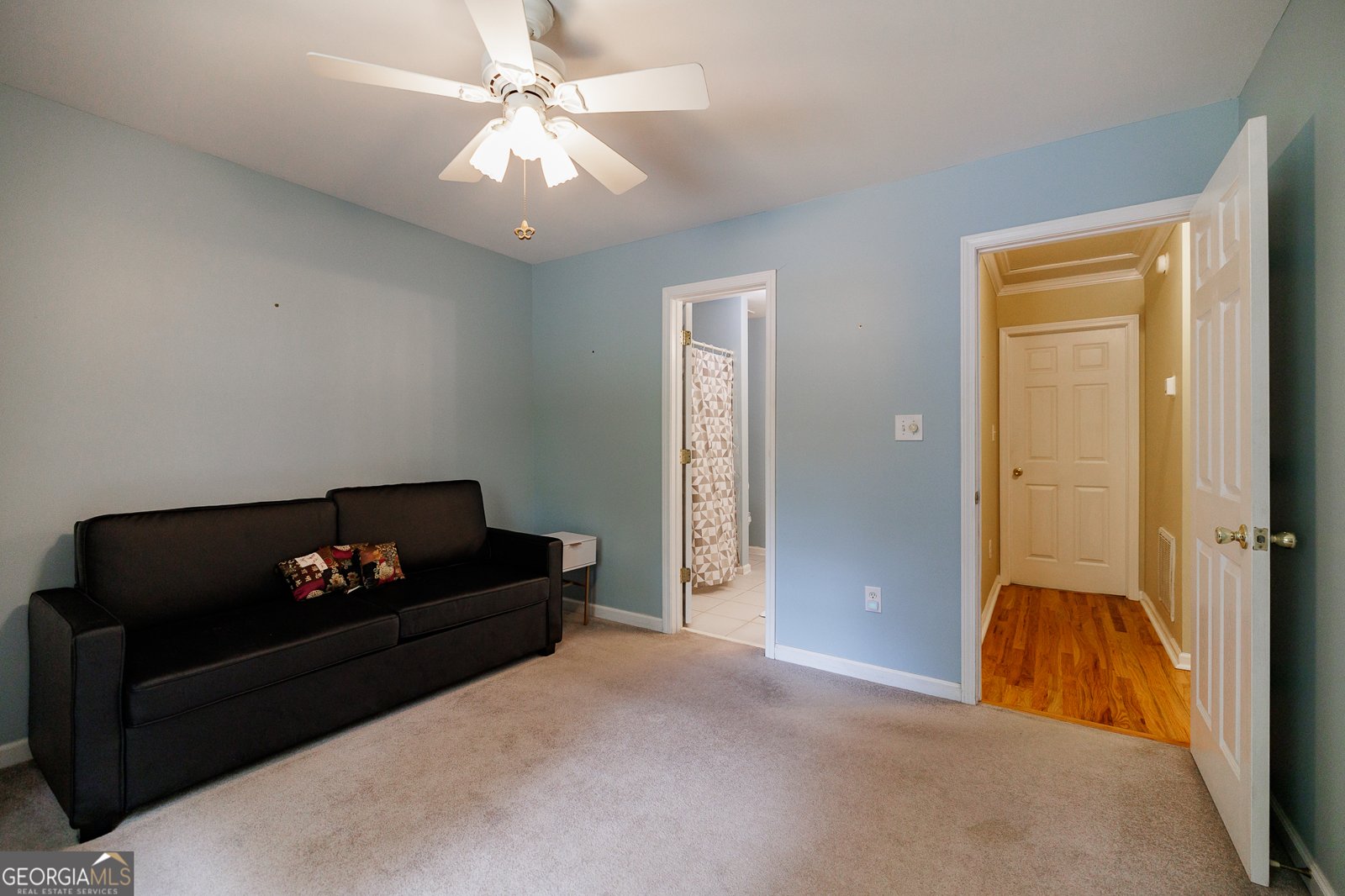 115 Crystal Creek Court Hull - 16