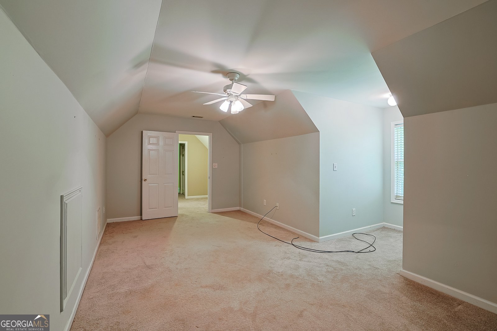 115 Crystal Creek Court Hull - 20